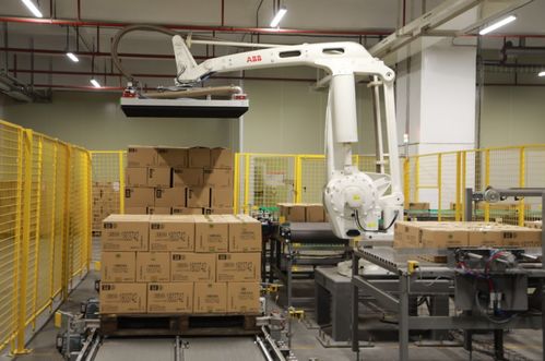 国民零食品牌的蝶变 从味蕾陪伴到生活美学的跨界升级